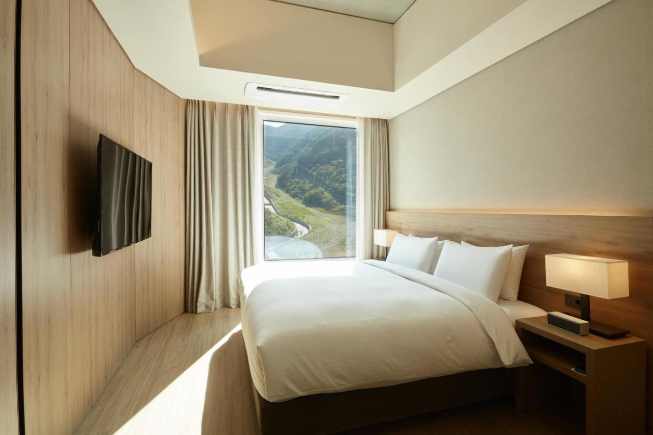 Park Roche Resort & Wellness Джеонгсеон Екстериор снимка