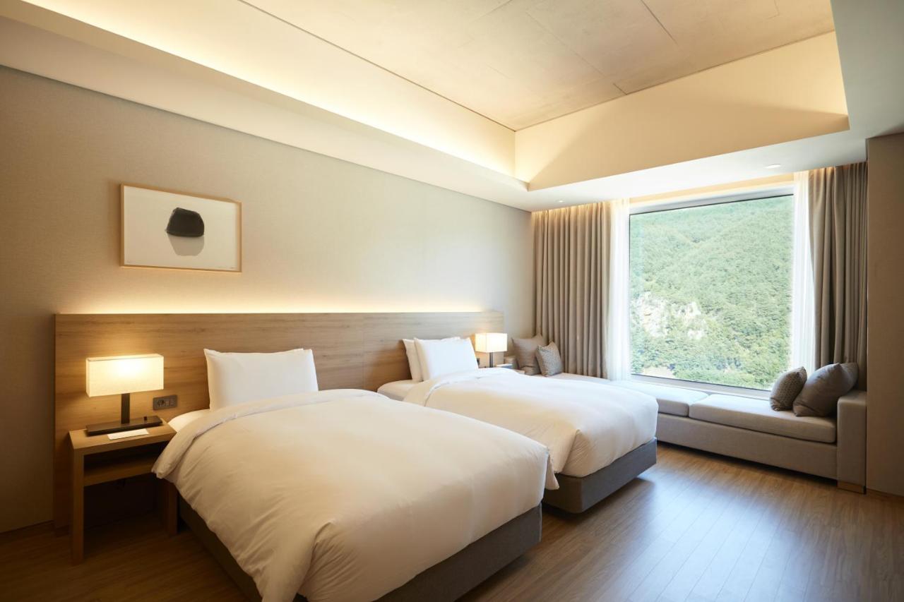 Park Roche Resort & Wellness Джеонгсеон Екстериор снимка